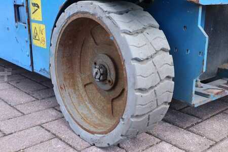 Pracovní plošina s nůžkovým zdvihem - Genie GS4047 Electric, 14m Working Height, 350kg Capacit (9)