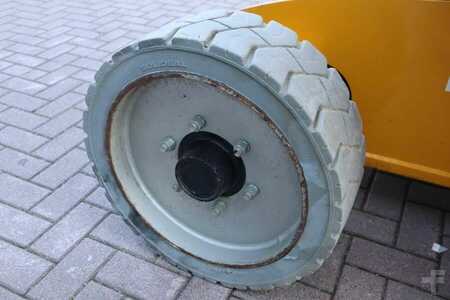 61848_25100209221902763200-12.jpg?v=1761539030