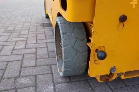 Saksinostimet - Haulotte Compact 12 Electric, 12m Working Height, 300kg Cap (11)