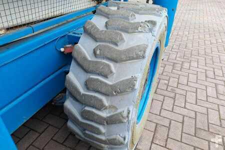 Levantamento tesoura - Holland Lift Megastar G320DL30 4WDS/N Diesel, 4x4x4 Drive, 34m (14)