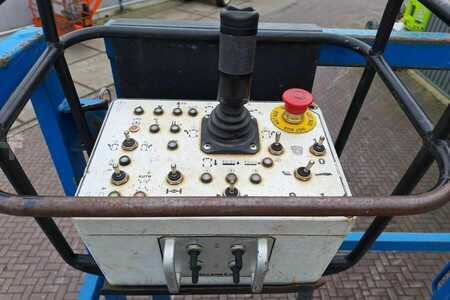 Levantamento tesoura - Holland Lift Megastar G320DL30 4WDS/N Diesel, 4x4x4 Drive, 34m (4)