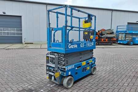 Scissor lift - Genie GS1932 E-Drive Several In Stock, 8m Working Height (2)