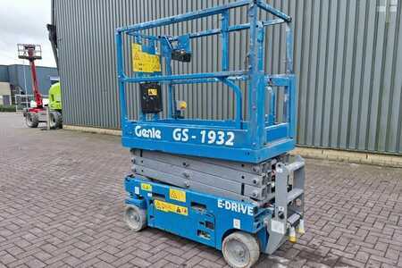 Nacelle à ciseaux - Genie GS1932 E-Drive Several In Stock, 8m Working Height (8)