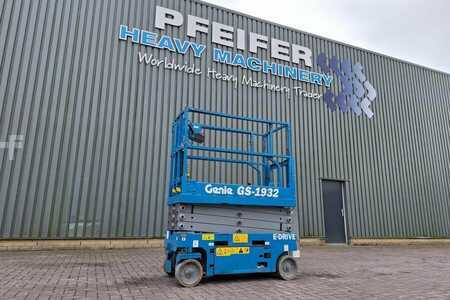 Scissor lift - Genie GS1932 E-Drive Several In Stock, 8m Working Height (1)