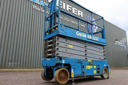 Nacelle à ciseaux - Genie GS3232 Hydraulic Outriggers, Electric, 11.75m Work (4)