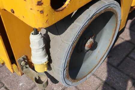 Nacelle à ciseaux - Haulotte Compact 14 Electric, 14m Working Height, 350kg Cap (13)