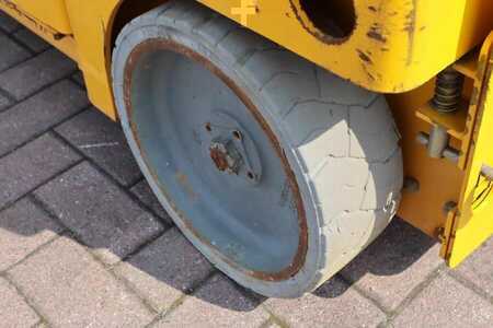 Nacelle à ciseaux - Haulotte Compact 14 Electric, 14m Working Height, 350kg Cap (14)