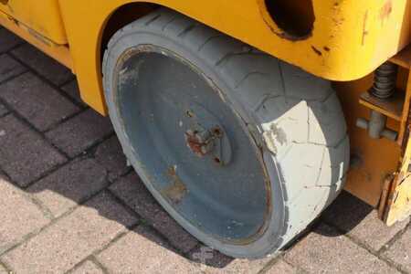 Nacelle à ciseaux - Haulotte Compact 14 Electric, 14m Working Height, 350kg Cap (13)