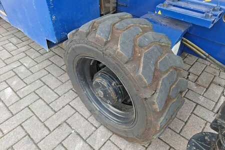 Saxliftar  Haulotte H12SX Diesel, 4x4 Drive, 12m Working Height, 700kg (11)