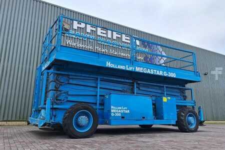 Pracovní plošina s nůžkovým zdvihem - Holland-Lift Megastar G300 Diesel, 4x4x4 Drive, 33.5m Working H (1)