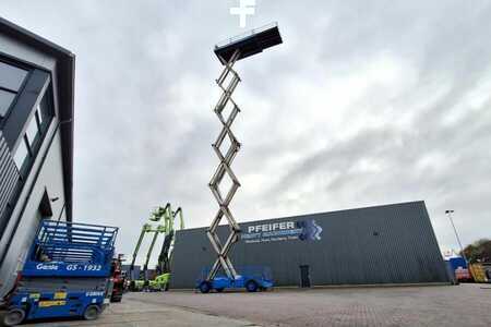 Scissors Lifts - Holland-Lift Megastar G-300DL30/S Diesel, 4x4x4 Drive, 33.5m Wo (3)