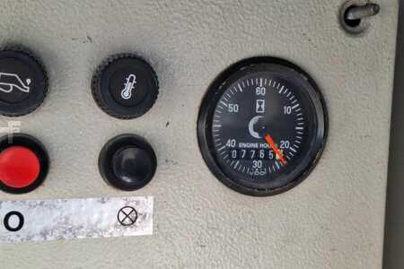 Scissors Lifts - Holland-Lift Megastar G-300DL30/S Diesel, 4x4x4 Drive, 33.5m Wo (5)