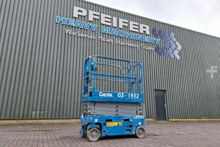 Scissors Lifts - Genie GS1932 E-Drive Several In Stock, 8m Working Height (1)