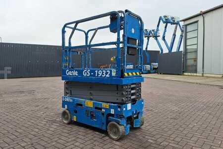 Scissors Lifts - Genie GS1932 E-Drive Several In Stock, 8m Working Height (8)