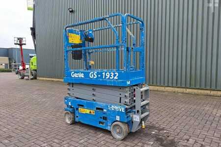 Scissors Lifts - Genie GS1932 E-Drive Several In Stock, 8m Working Height (9)