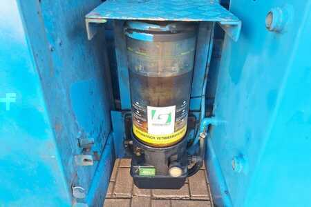 Scissors Lifts - Holland-Lift Megastar G300DL30/S Diesel, 4x4x4 Drive, 33.5m Wor (12)