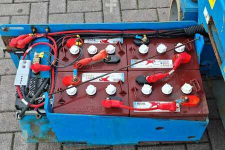 Scissors Lifts - Genie GS1932 E-Drive Several In Stock, 8m Working Height (3)