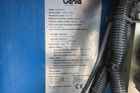 Pracovní plošina s nůžkovým zdvihem - Genie GS3369DC Electric, 11.9m Working Height, 454kg Cap (8)