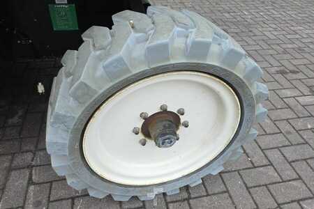 Podnośnik przegubowy - Niftylift HR21DE HYBRIDE Hybrid, 20.8m Working Height, 13m R (20)