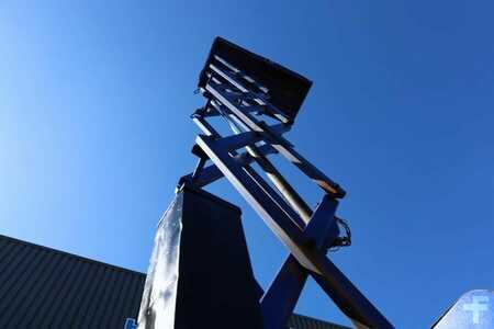 Scherenarbeitsbühne - Haulotte H15SX Diesel, 4x4 Drive 15 Working Height, 500kg C (10)