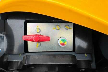 Csukló munka emelvény - Haulotte HA12CJ+ Guarantee! Electric, 12 m Working Height, (10)