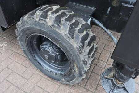 Scherenarbeitsbühne - Haulotte H12SX Diesel, 4x4 Drive, 12m Working Height, 700kg (10)