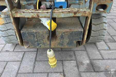 Pracovní plošina s nůžkovým zdvihem - Genie GS1932 Electric, Working Height 7.8 m, 227kg Capac (10)