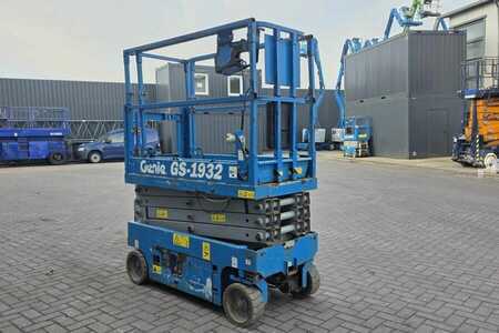 Pracovní plošina s nůžkovým zdvihem - Genie GS1932 Electric, Working Height 7.8 m, 227kg Capac (8)