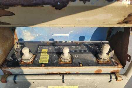 Piattaforme telescopiche - Genie S125 As-Is, Diesel, 4x4x4 Drive, 40.1m Working Hei (5)