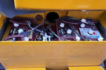 Kloubová pracovní plošina - Haulotte HA12IP As-Is, Electric, 12m Working Height, 6.7m R (9)