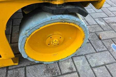 Ollós munka emelvény - Haulotte Compact 8 Electric, 8.2m Working Height, 350kg Cap (11)