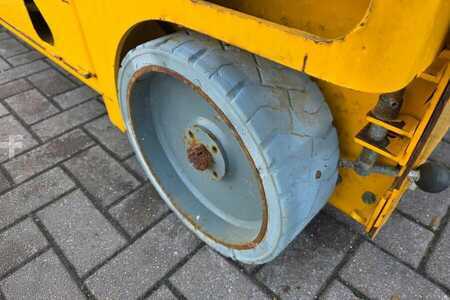 Ollós munka emelvény - Haulotte Compact 10 As-Is, Electric, 10m Working Height, 45 (9)