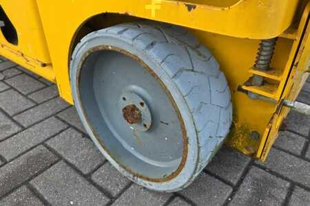 Ollós munka emelvény - Haulotte Compact 10 As-Is, Electric, 10m Working Height, 45 (9)