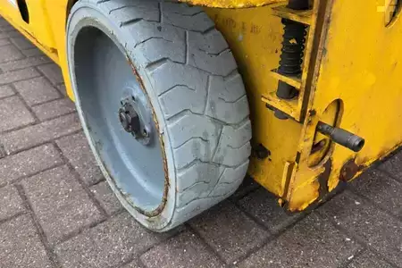 Pracovní plošina s nůžkovým zdvihem - Haulotte Compact 10 Electric, 10m Working Height, 450kg Cap (12)