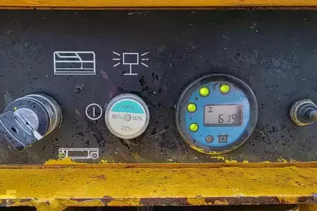 Pracovní plošina s nůžkovým zdvihem - Haulotte Compact 10 Electric, 10m Working Height, 450kg Cap (5)