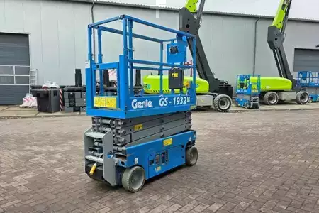 Saxliftar - Genie GS1932 Electric, Working Height 7.8 m, 227kg Capac (2)
