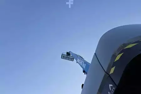 Teleskopická plošina  Genie S65XC Trax Diesel, 4x4 Drive Trax, 22m Working Hei (12)