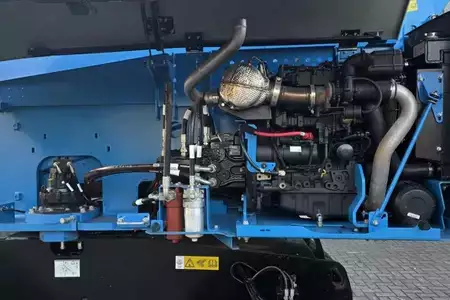 Teleskopická plošina  Genie S65XC Trax Diesel, 4x4 Drive Trax, 22m Working Hei (14)