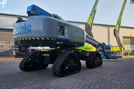Teleskopická plošina  Genie S65XC Trax Diesel, 4x4 Drive Trax, 22m Working Hei (8)