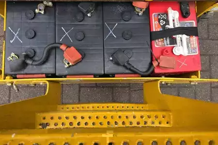 Pracovní plošina s nůžkovým zdvihem - Haulotte COMPACT 14 As- Is, Electric, 14m Working Height, 3 (4)