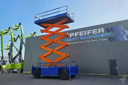 Scherenarbeitsbühne - Liftlux SL205-25 D4WDS/P Diesel, 4x4 Drive, Hydraulic Deck (2)