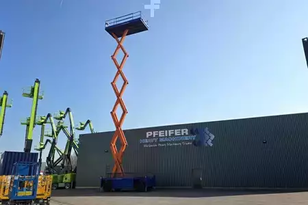 Scherenarbeitsbühne - Liftlux SL205-25 D4WDS/P Diesel, 4x4 Drive, Hydraulic Deck (3)