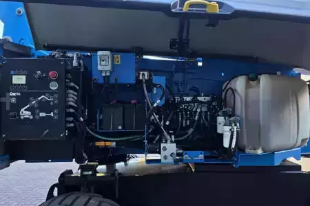 Teleskopická plošina  Genie S85XC Valid inspection, *Guarantee! Diesel, 4x4 Dr (15)