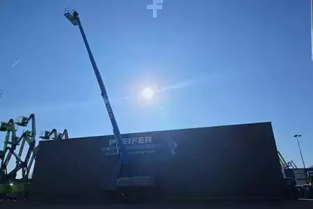 Teleskopická plošina  Genie S85XC Valid inspection, *Guarantee! Diesel, 4x4 Dr (3)