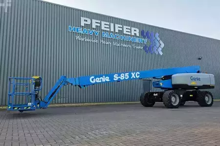 Teleskopická plošina  Genie S85XC Diesel, 4x4 Drive, 28m Working Height, 23m R (1)