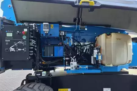 Teleskopická plošina  Genie S85XC Diesel, 4x4 Drive, 28m Working Height, 23m R (15)