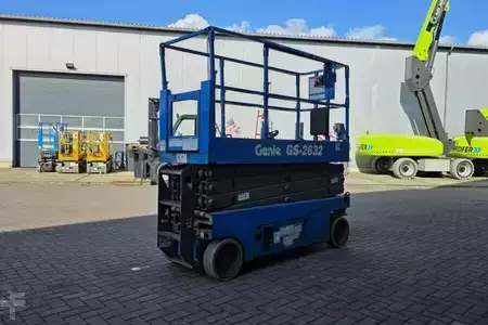 Plataforma Tijera - Genie GS2632 Electric, 10m Working Height, Non Marking T (2)