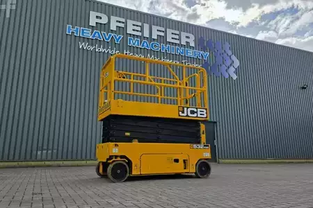 Pracovní plošina s nůžkovým zdvihem - JCB S3246E Electric, 12m Working Height, 320kg Capacit (1)