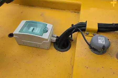 Pracovní plošina s nůžkovým zdvihem - JCB S3246E Electric, 12m Working Height, 320kg Capacit (12)