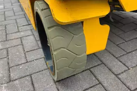 Pracovní plošina s nůžkovým zdvihem - JCB S3246E Electric, 12m Working Height, 320kg Capacit (15)